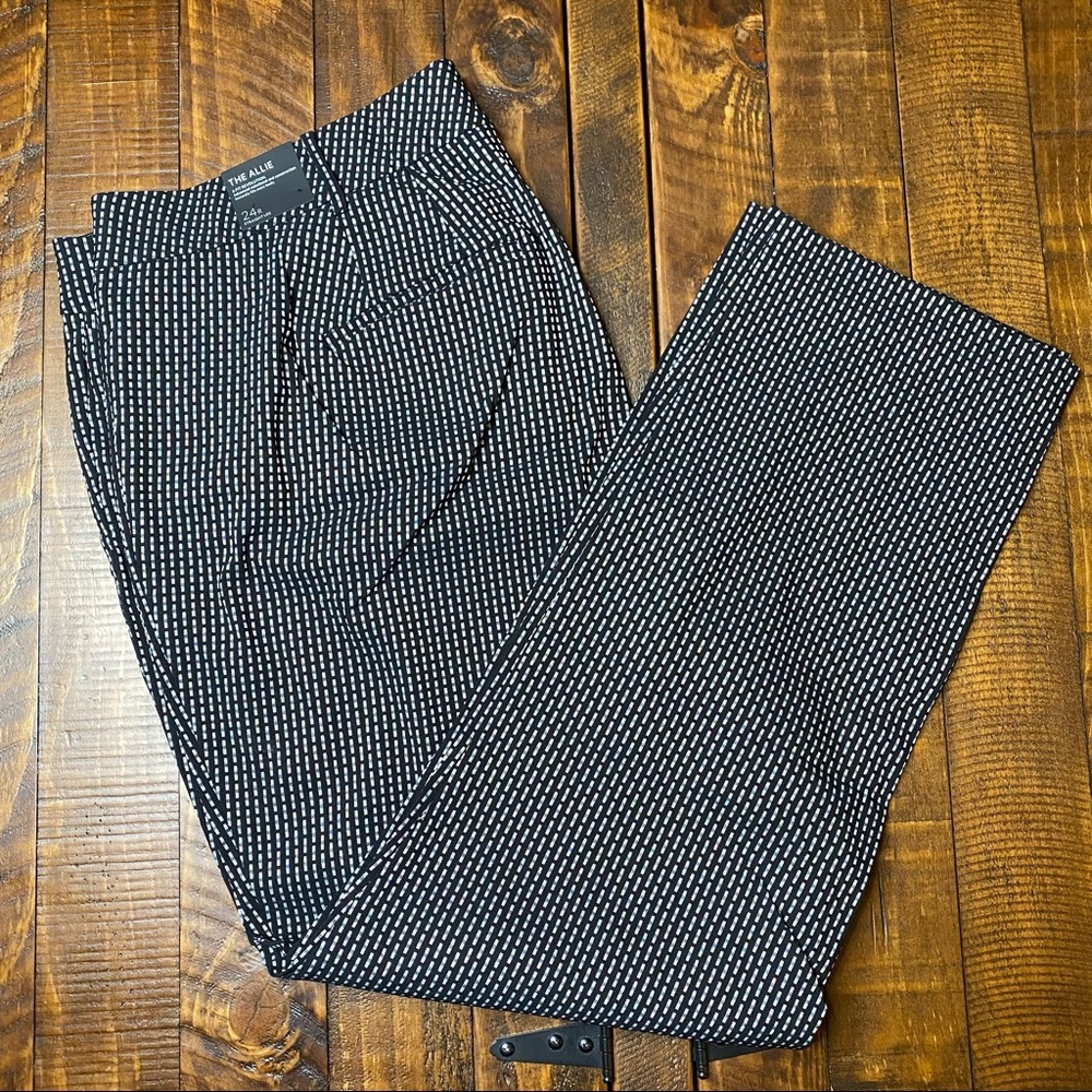Lane Bryant - The Allie Straight Leg